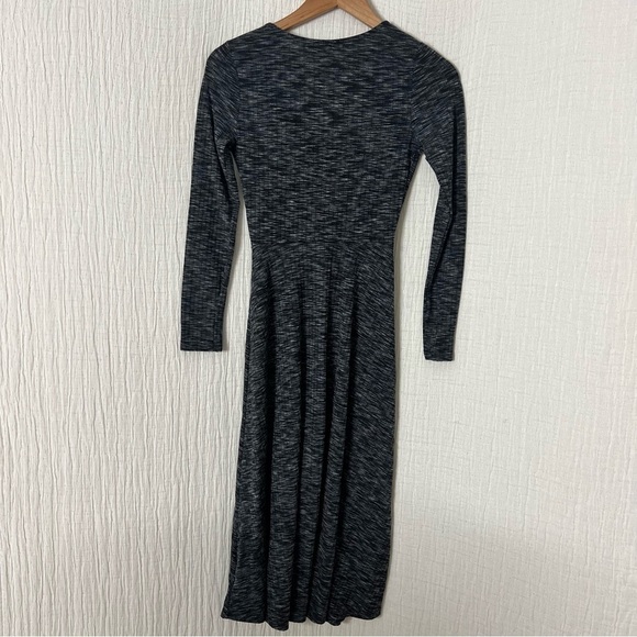 UO Kimchi Blue Long Sleeve Wrap Midi Dress - Gray S Small - Urban Outfitters - Picture 3 of 7
